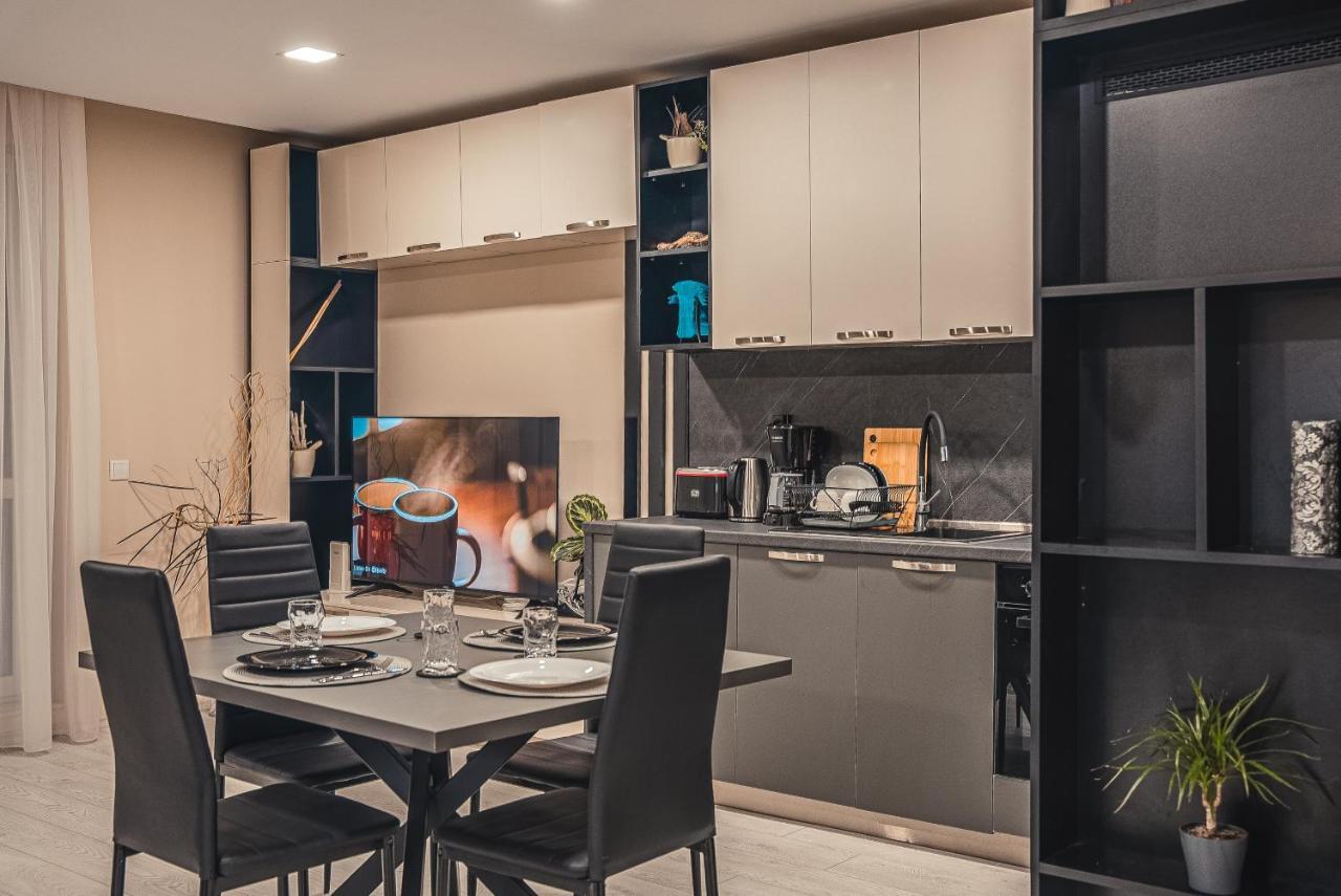 דירה Elite Business With Free Gym Pass And Full Office Setup *