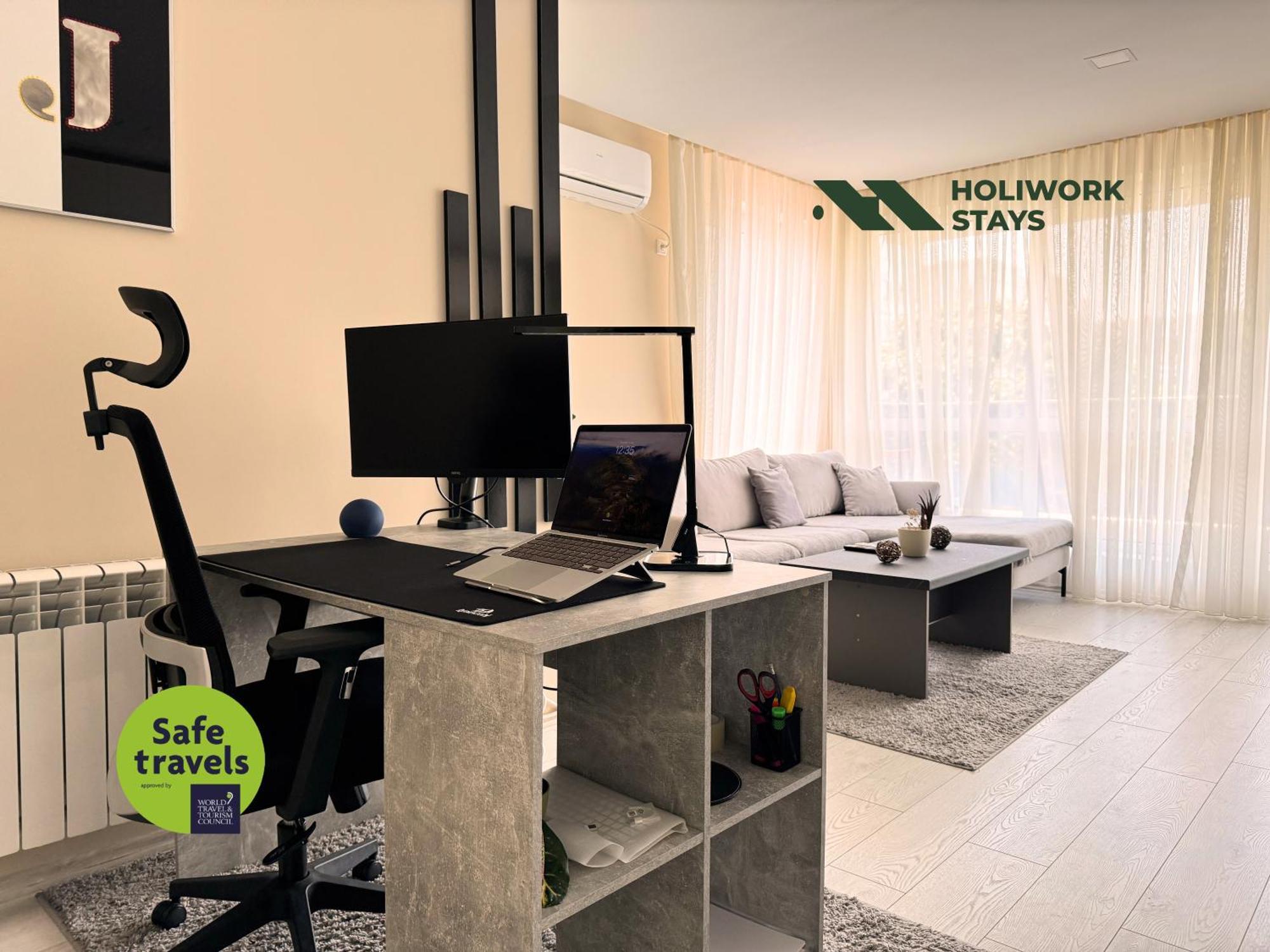 Апартамент Elite Business With Free Gym Pass And Full Office Setup